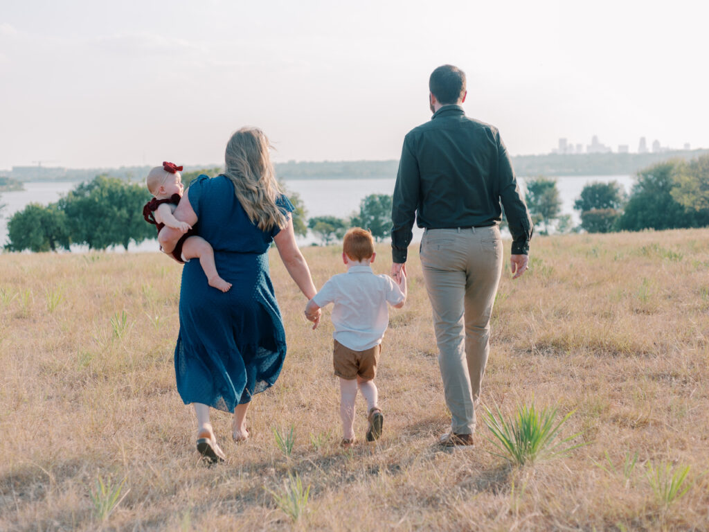 Family Photo Session at Winfrey Point, Dallas