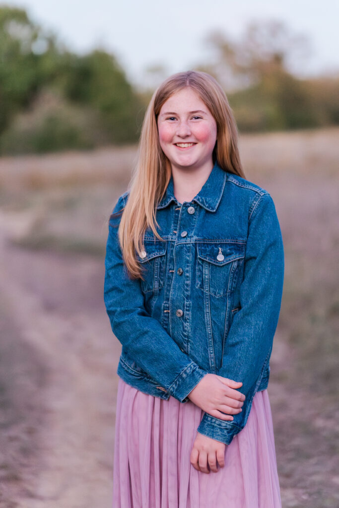 big sister at Norbuck Park in Dallas TX by Kate White Photography