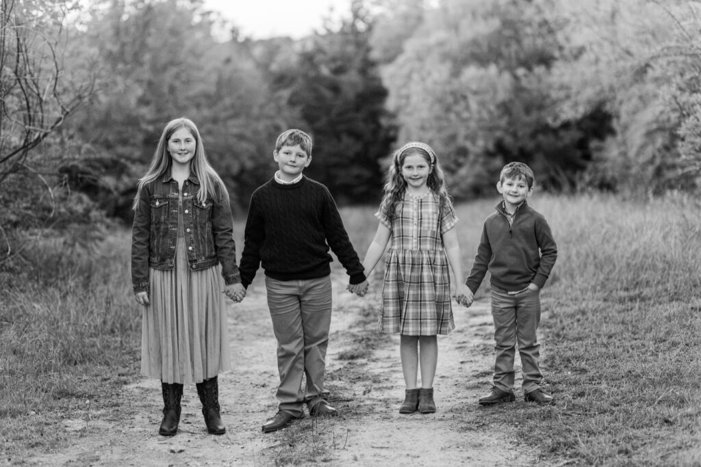 siblings at Norbuck Park in Dallas TX by Kate White Photography