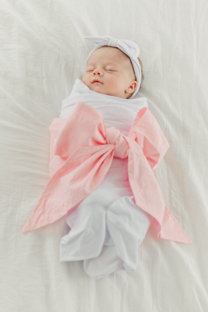 This image has an empty alt attribute; its file name is Lemon-Drop-Studios-Brexley-6-weeks-Kate-White-Photography8-683x1024.jpg