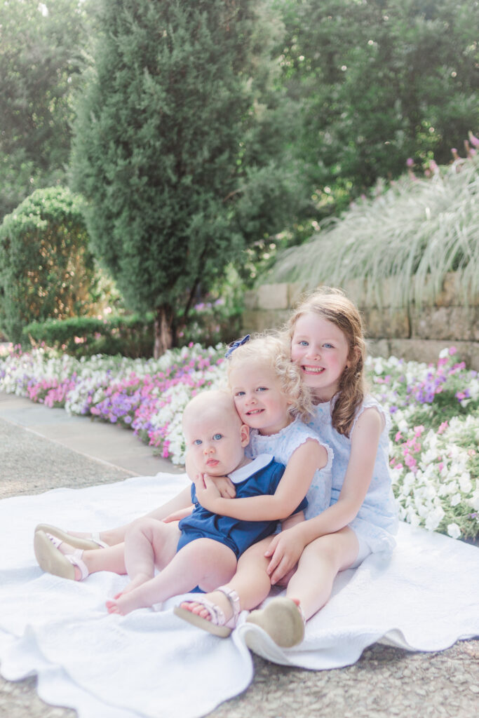siblings at the Dallas Arboretum