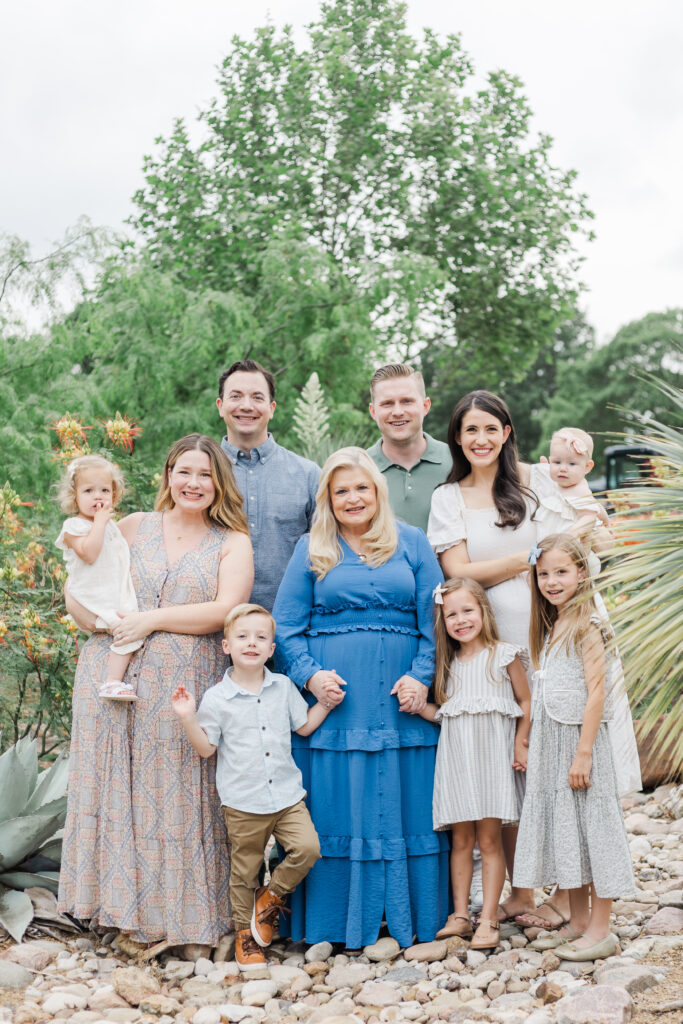 whole family at Grapevine botanical garden