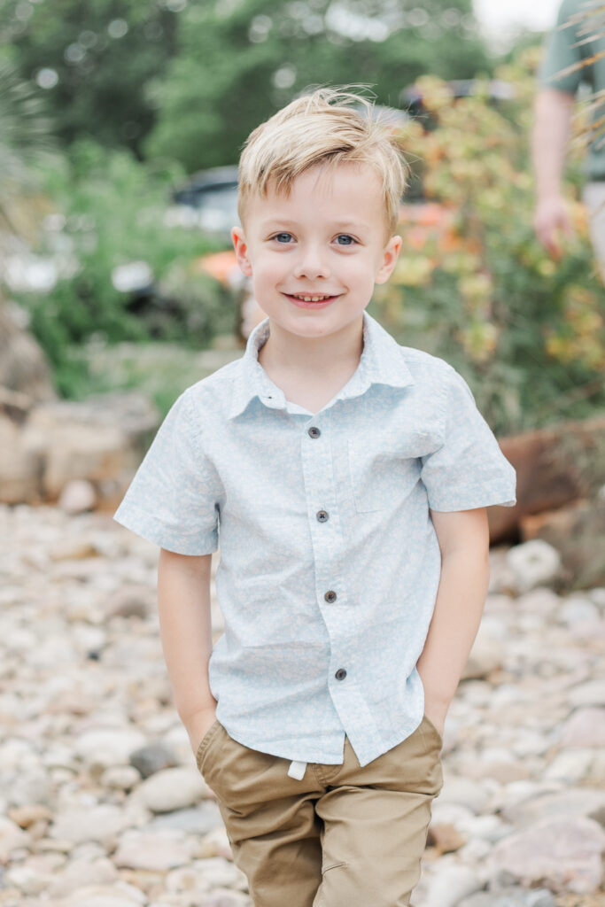 little boy at Grapevine botanical garden