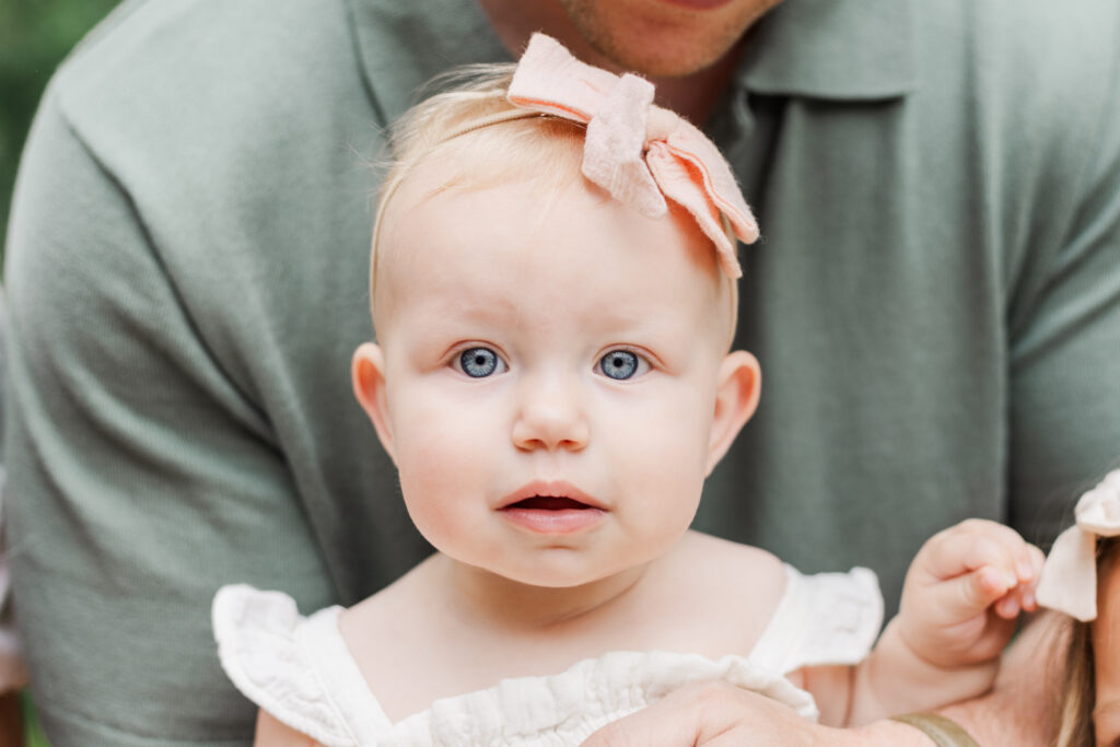 baby girl at Grapevine botanical garden