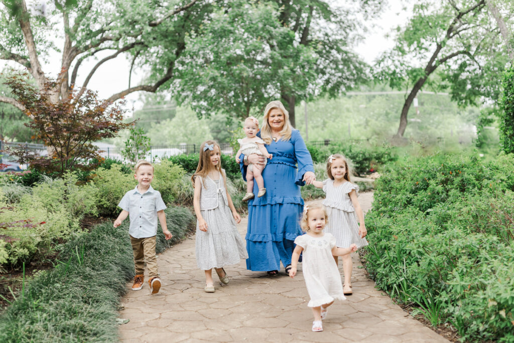 grandma and grandkids at Grapevine botanical garden